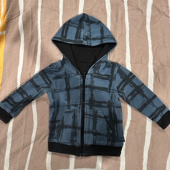 L'ovedbaby Other - L’oved Baby hoodie. 9-12 months Organic Cotton.